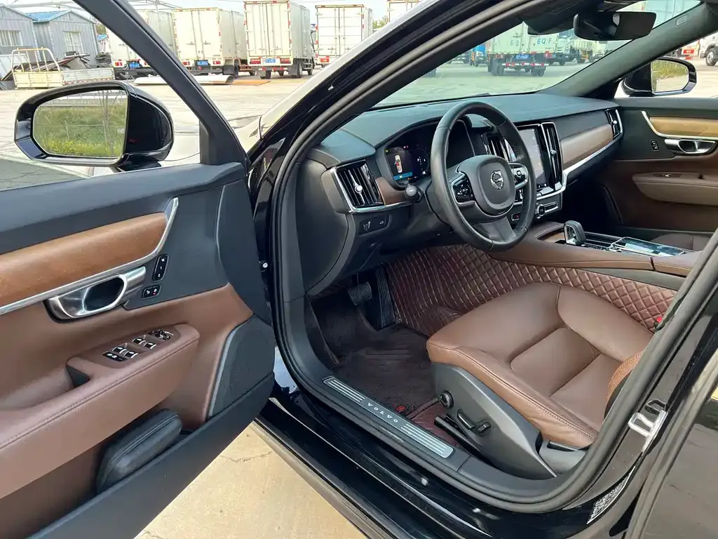 Volvo S90 — фото 3