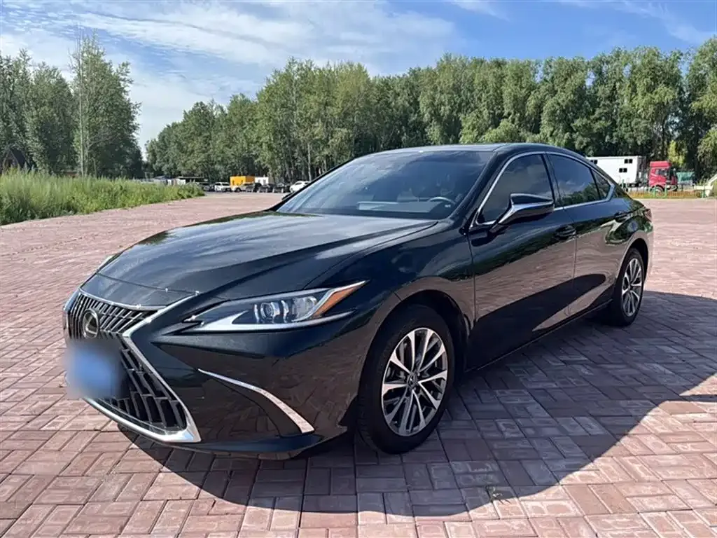 Lexus ES 2024 из CN, фото 1