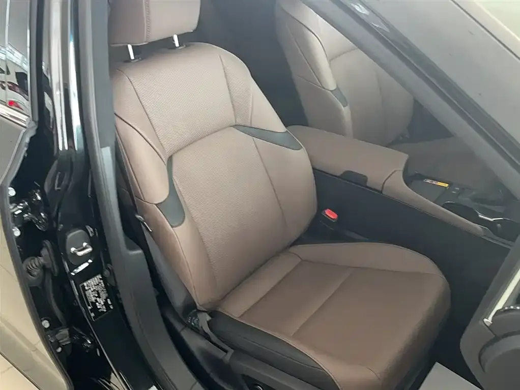Lexus ES 2024 из CN, фото 4