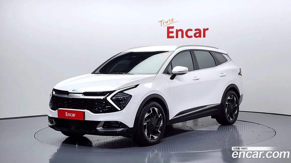 Kia Sportage — фото 1