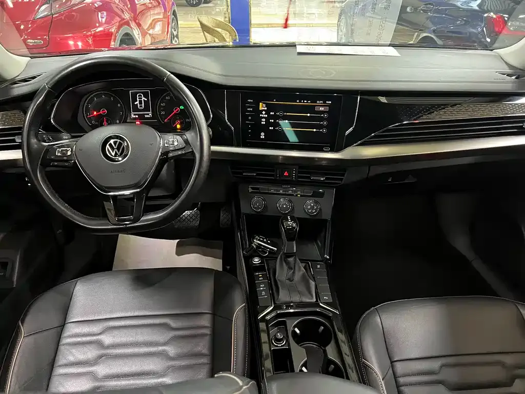 Volkswagen Passat 2021 из CN, фото 7