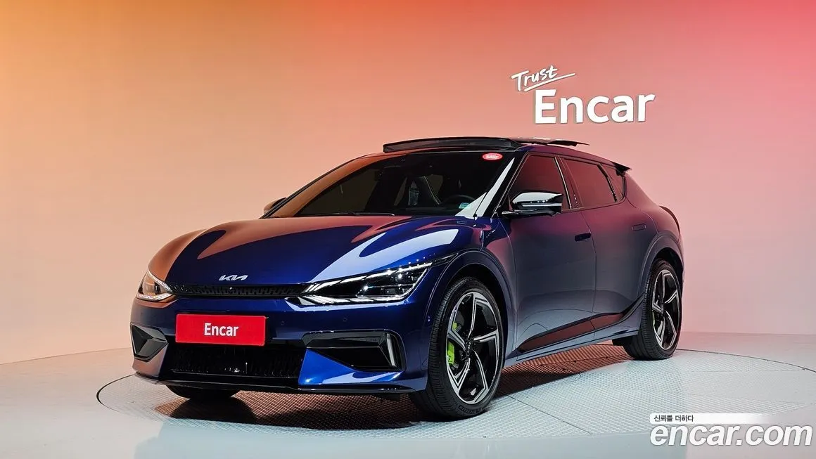 Kia EV6 — фото 1