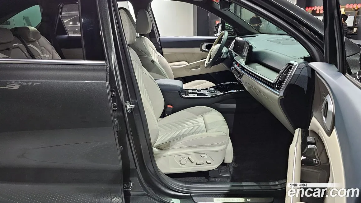Kia Sorento — фото 10