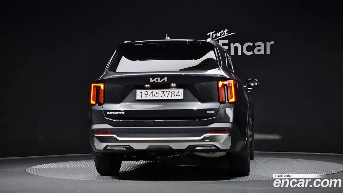 Kia Sorento — фото 4