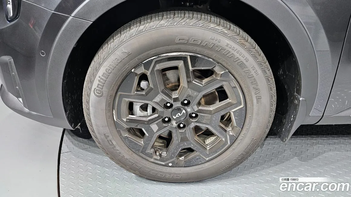 Kia Sorento — фото 5