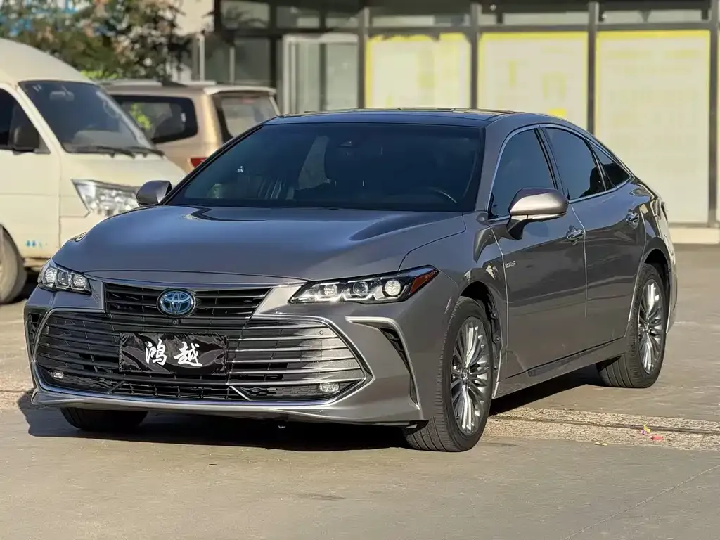 Toyota Avalon — фото 2