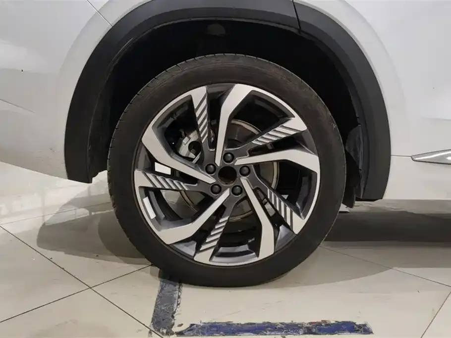 Geely Xingyue L 2024 из CN, фото 6
