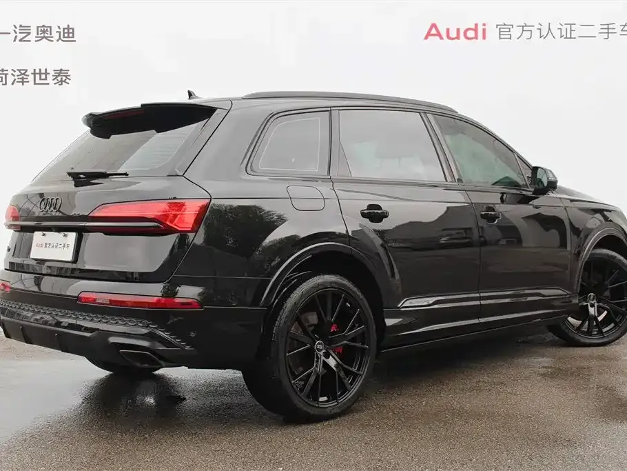 Audi Q7 2025 из CN, фото 3