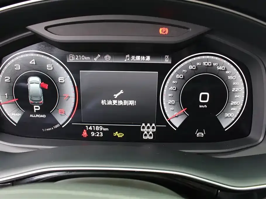 Audi Q7 2025 из CN, фото 7