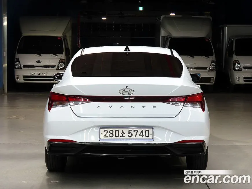 Hyundai AVANTE 2021 из KR, фото 3