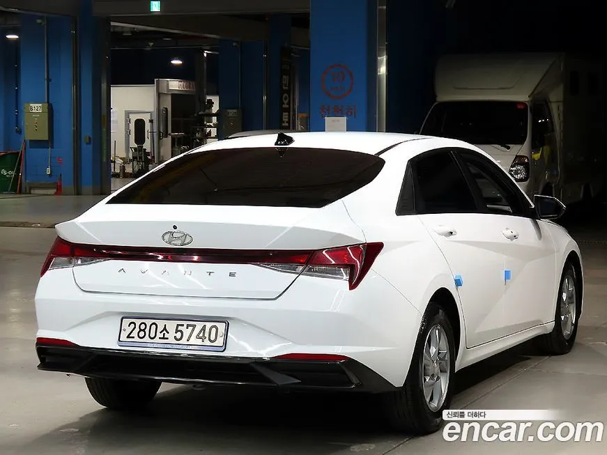 Hyundai AVANTE 2021 из KR, фото 4
