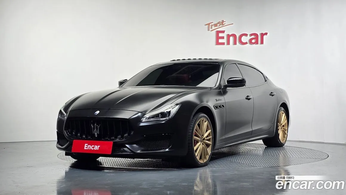 Maserati Quattroporte