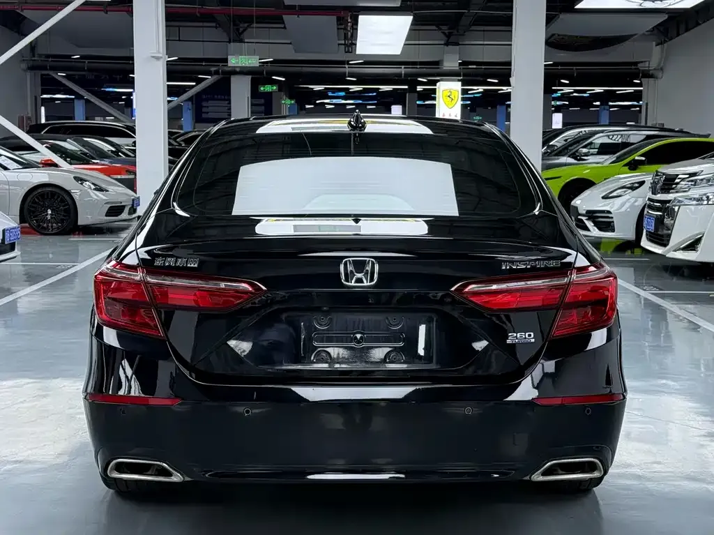 Honda Inspire — фото 10