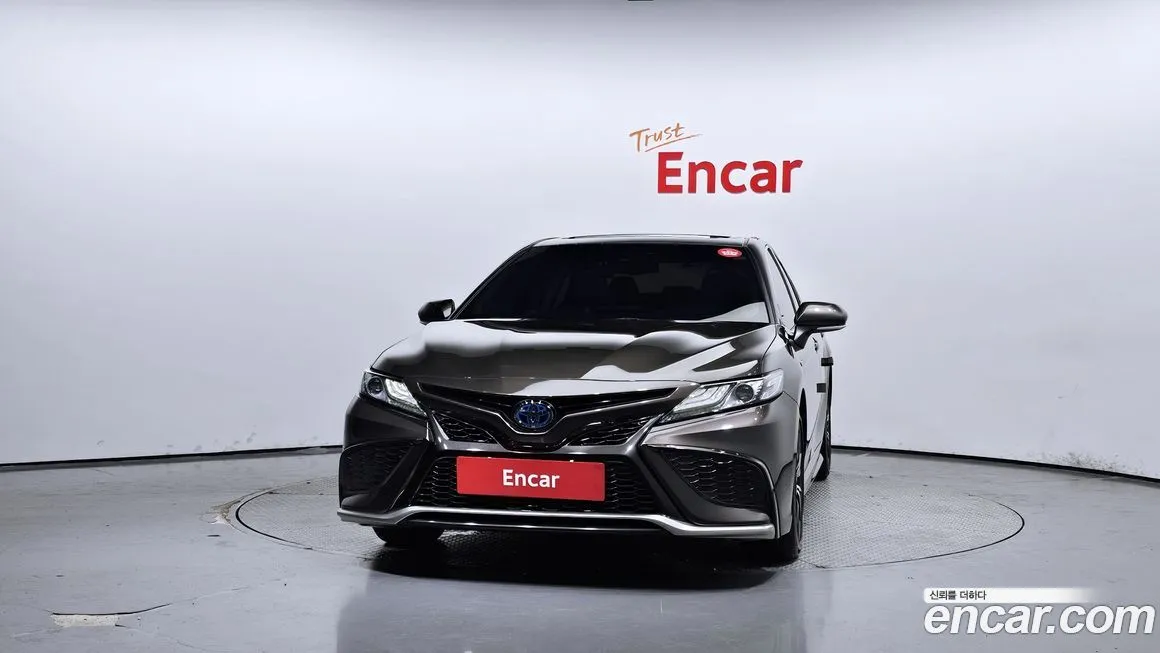 Toyota Camry 2023 из KR, фото 3