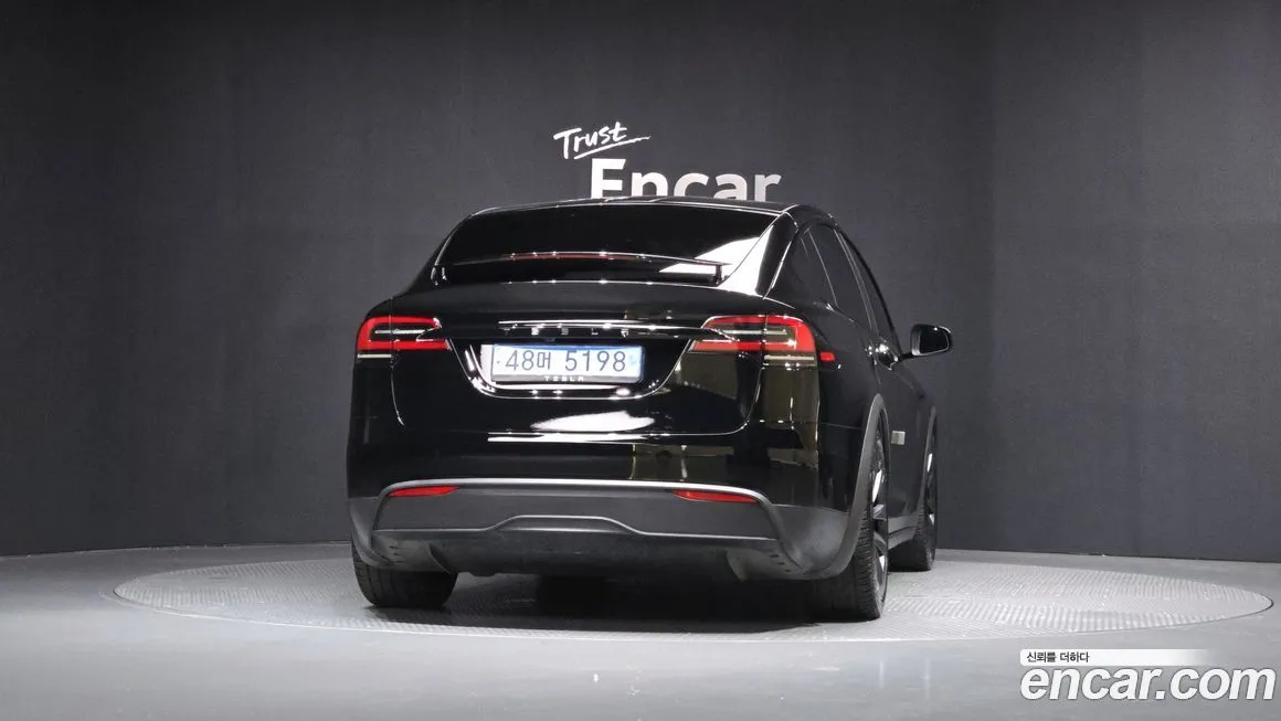 Tesla Model X 2024 из KR, фото 4