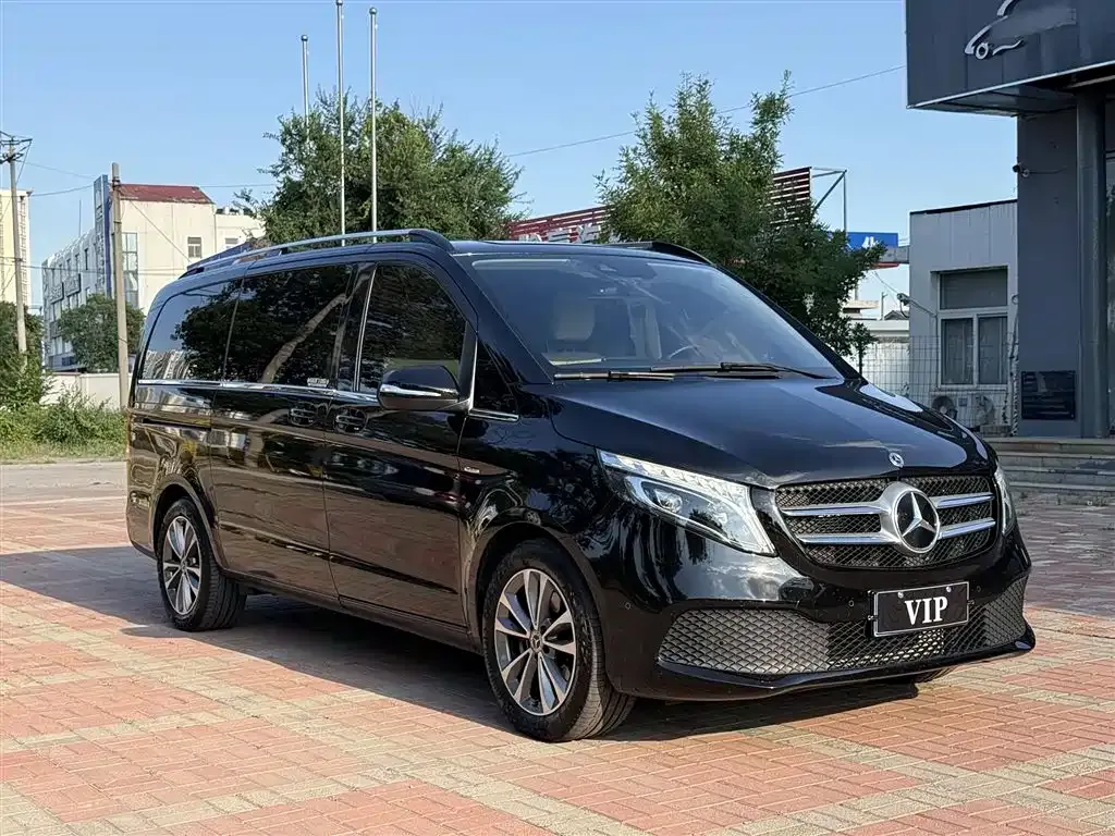 Mercedes-Benz V-Class — фото 4
