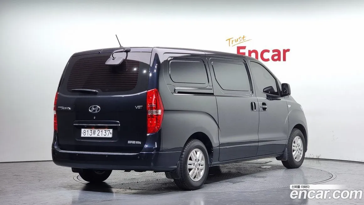 Hyundai Starex — фото 2