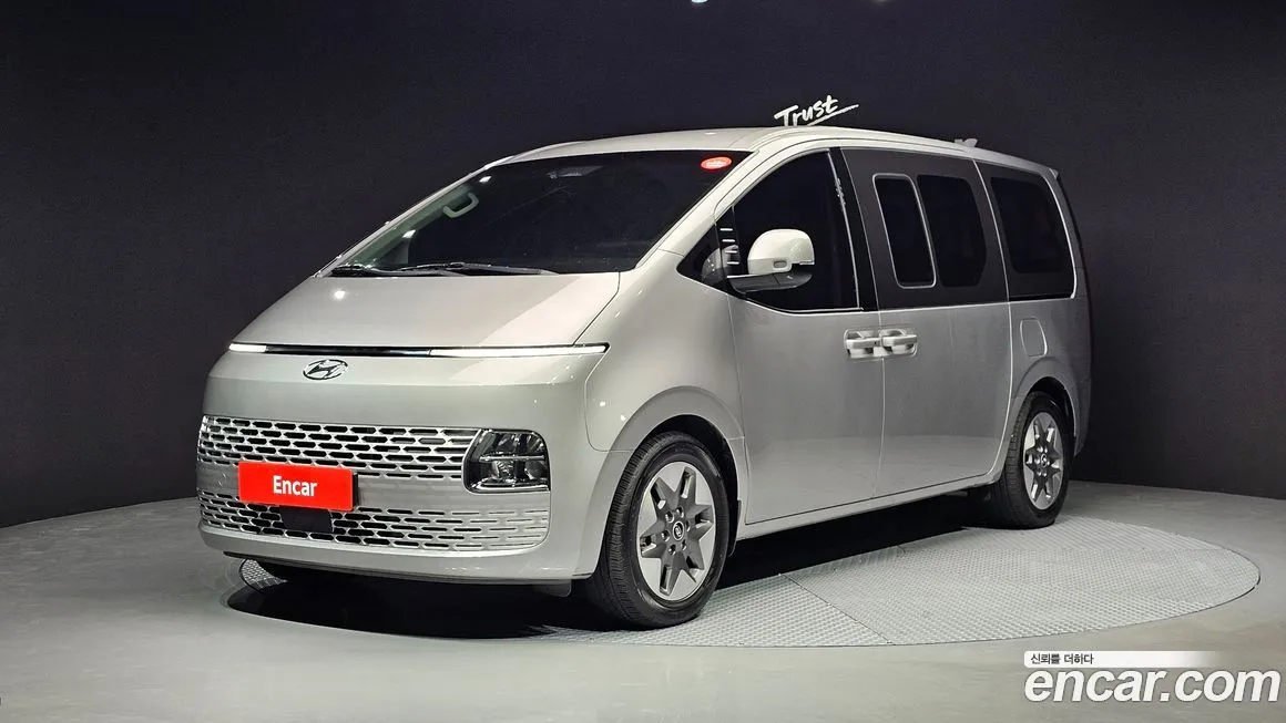 Hyundai Staria 2023 из KR, фото 1