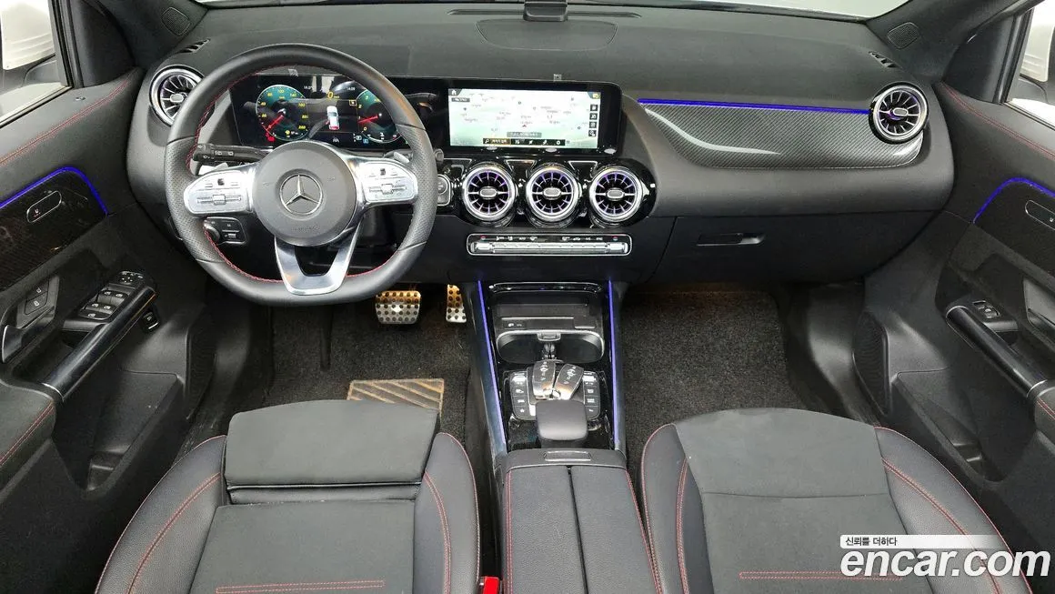 Mercedes-Benz GLA-Class — фото 7