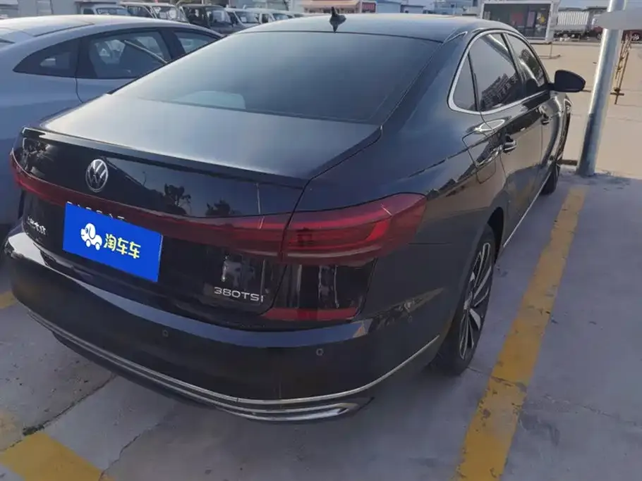 Volkswagen Passat — фото 3