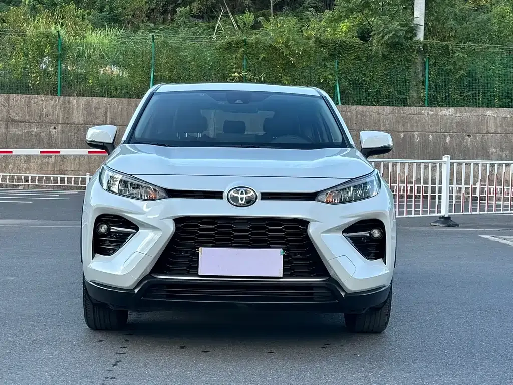 Toyota Wildlander — фото 2