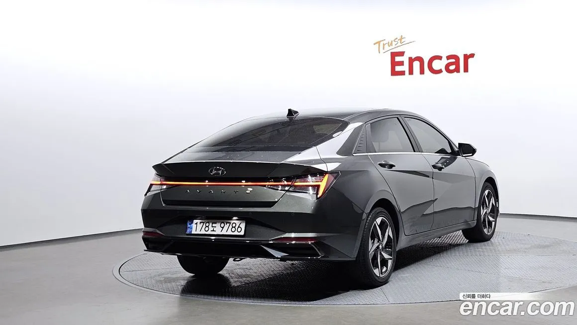 Hyundai AVANTE — фото 2