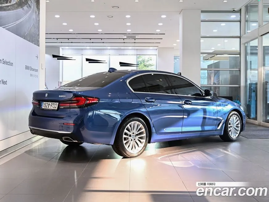 BMW 5-Series 2021 из KR, фото 2