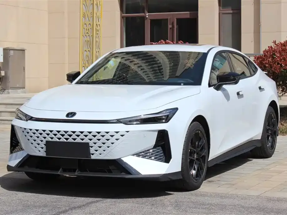 Changan UNI-V 2025 из CN, фото 2