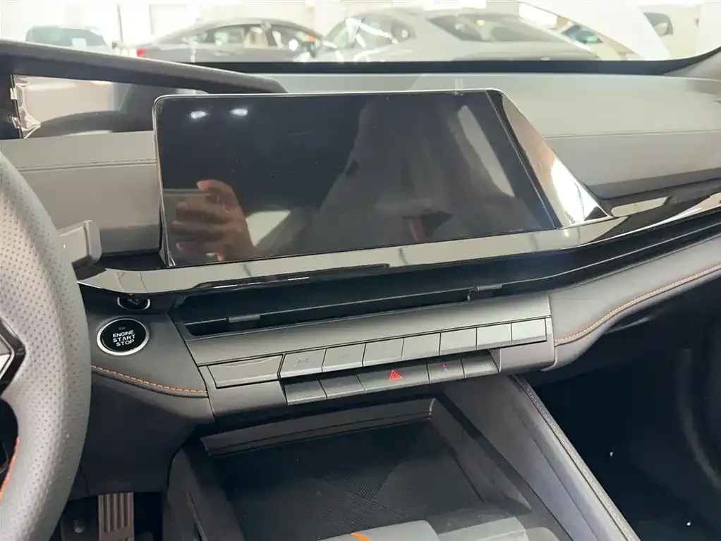 Changan UNI-V 2025 из CN, фото 6