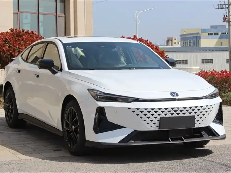 Changan UNI-V 2025 из CN, фото 8