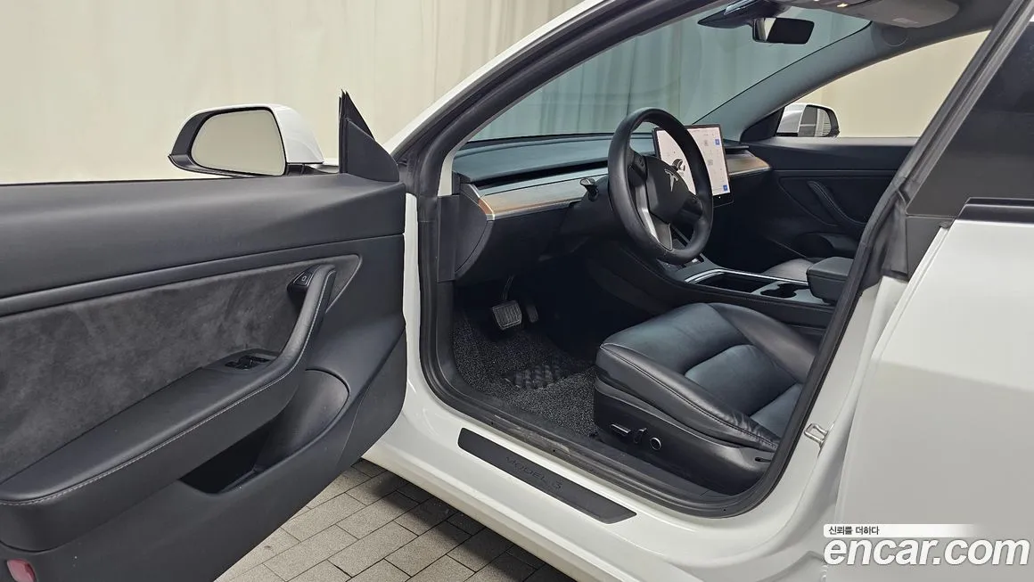 Tesla Model 3 2021 из KR, фото 10