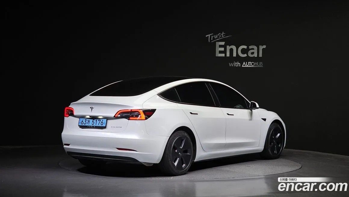 Tesla Model 3 2021 из KR, фото 2