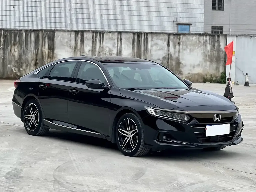 Honda Accord — фото 4