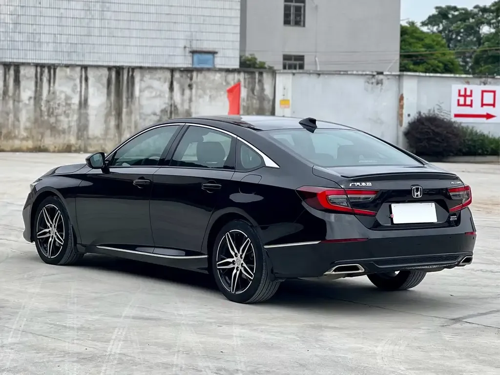 Honda Accord — фото 5