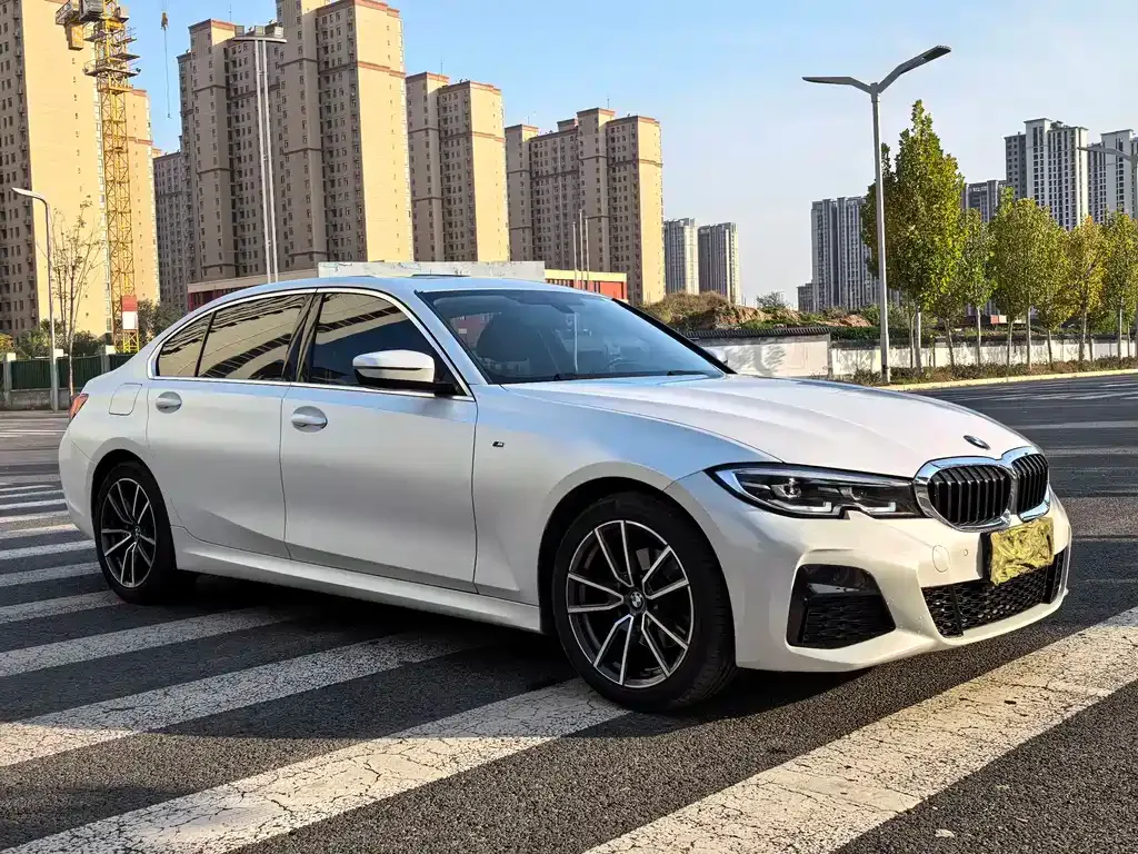 BMW 3 Series 2021 из CN, фото 2