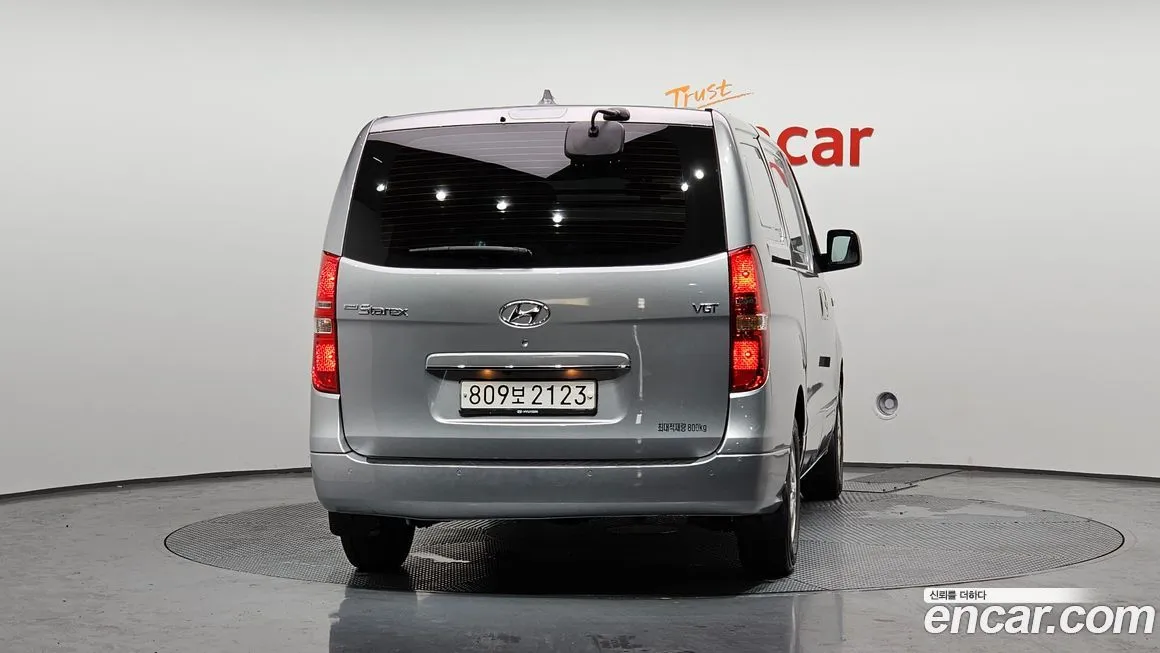 Hyundai Starex — фото 4