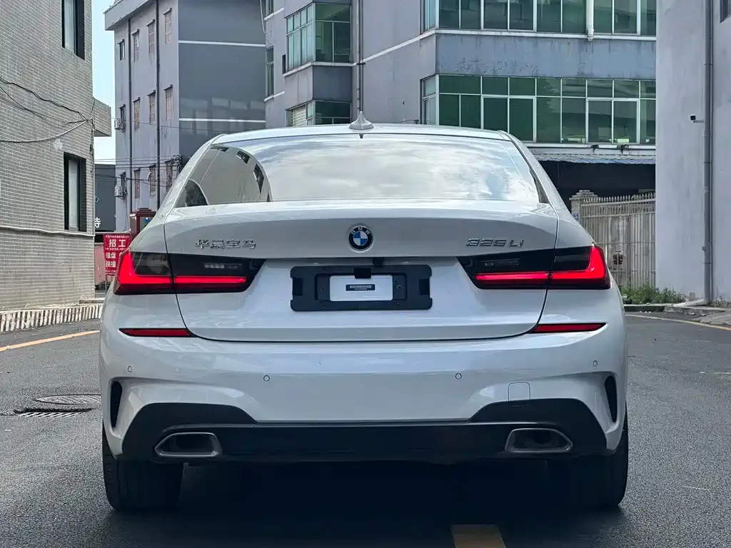 BMW 3 Series 2022 из CN, фото 5