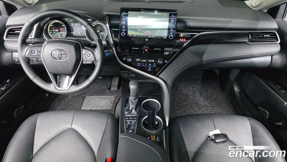 Toyota Camry 2024 из KR, фото 7