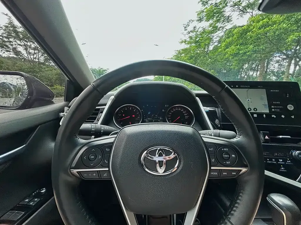 Toyota Camry 2023 из CN, фото 10