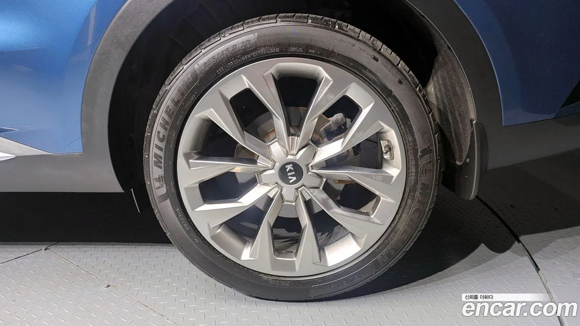Kia Sorento — фото 5