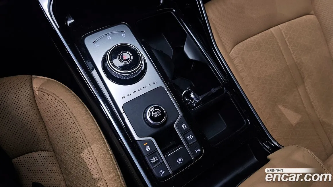 Kia Sorento — фото 9
