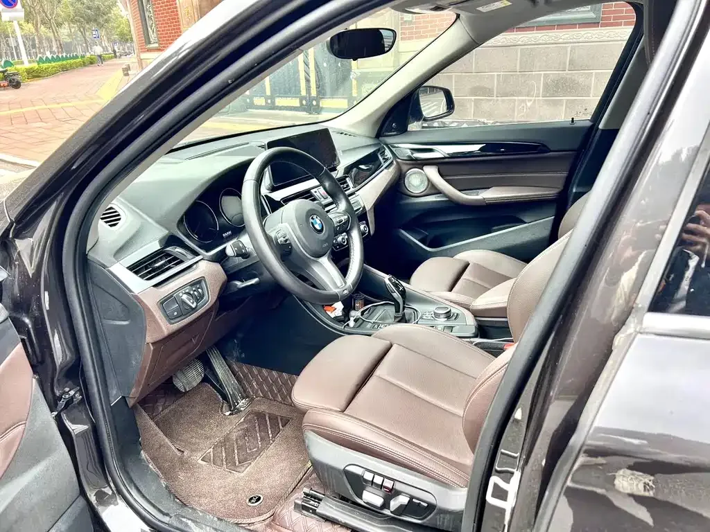 BMW X1 2021 из CN, фото 8
