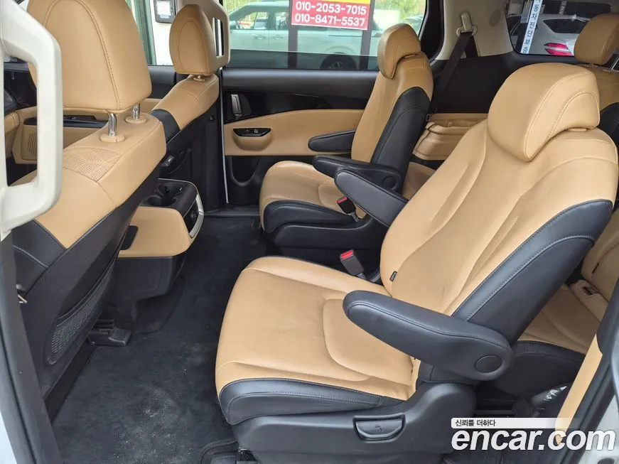 Kia Carnival — фото 6