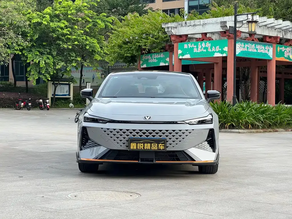 Changan UNI-V 2025 из CN, фото 2