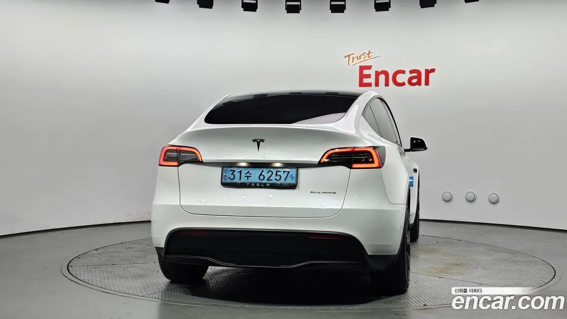 Tesla Model Y 2021 из KR, фото 4