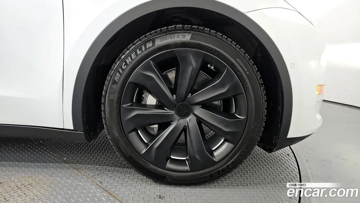Tesla Model Y 2021 из KR, фото 5