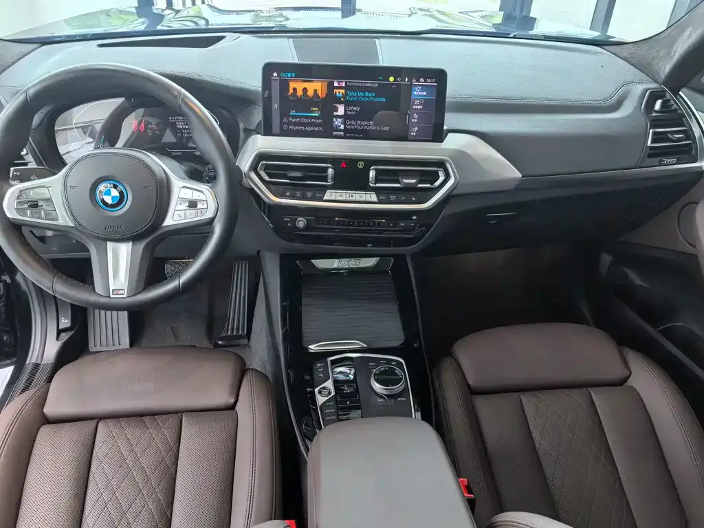 BMW iX3 2024 из CN, фото 5