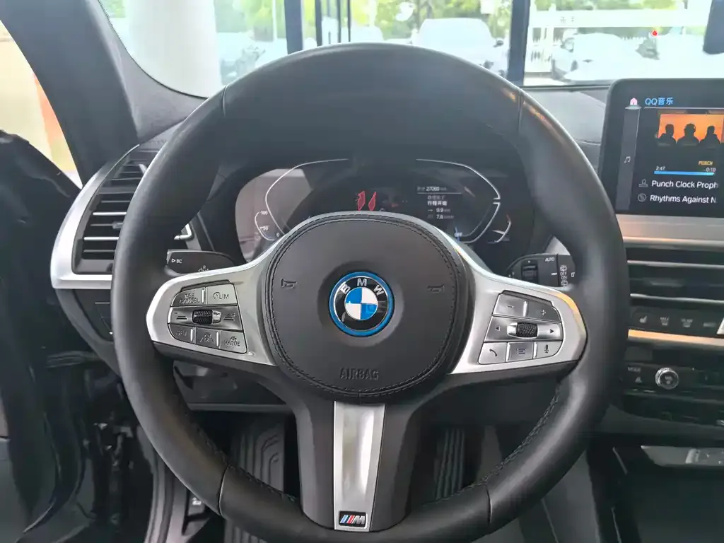 BMW iX3 2024 из CN, фото 8