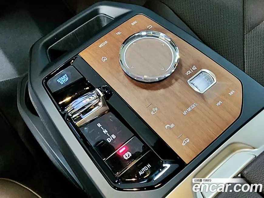 BMW iX 2025 из KR, фото 9