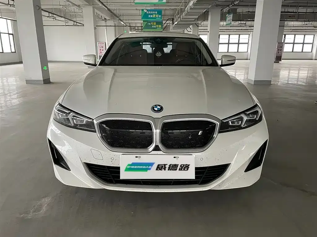 BMW i3 2024 из CN, фото 2